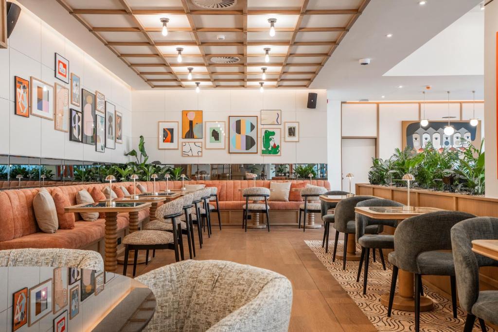 Via Antwerp - Resim 4