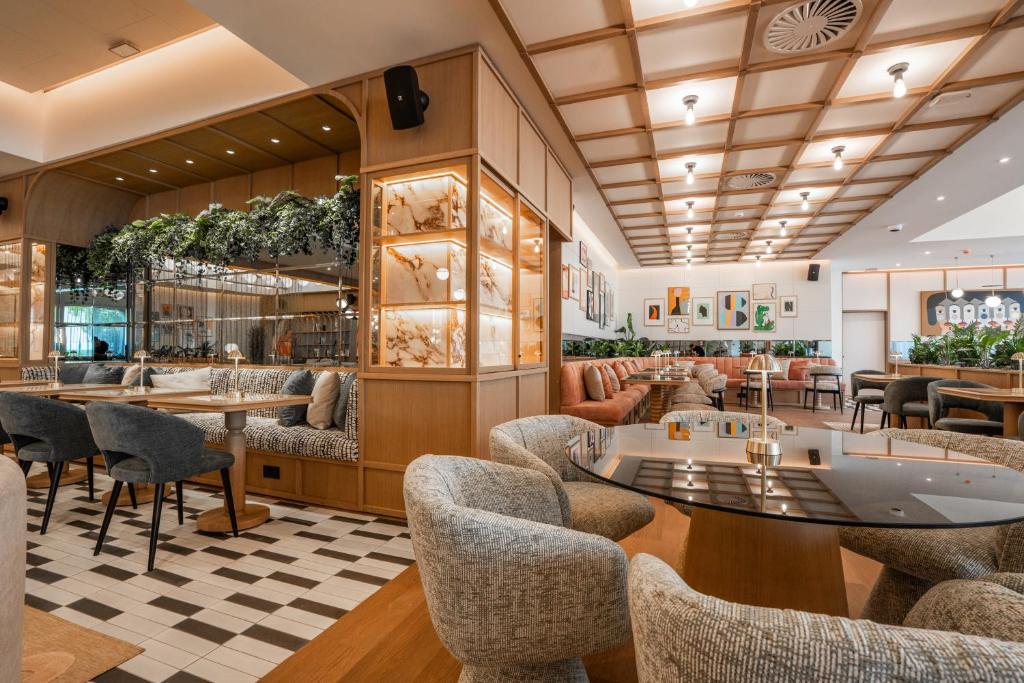 Via Antwerp - Resim 41