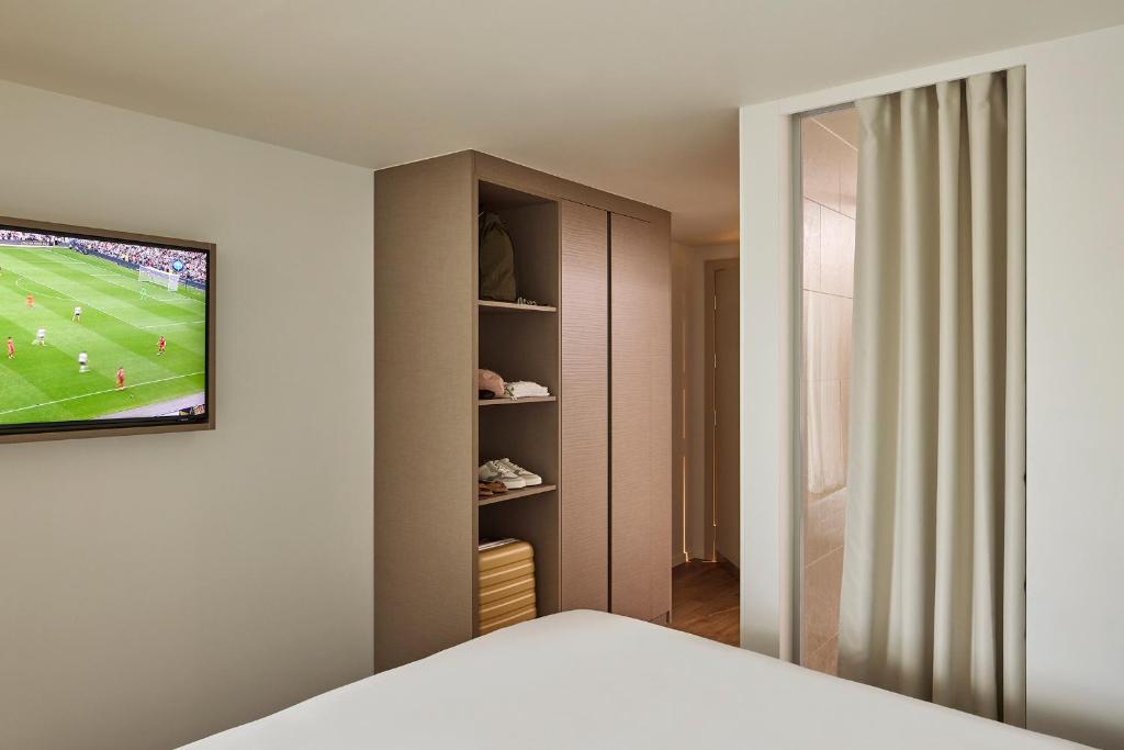 Base Geneva - Resim 21