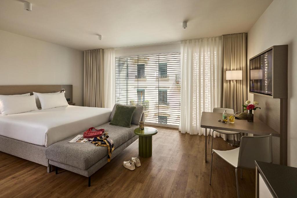 Base Geneva - Resim 2