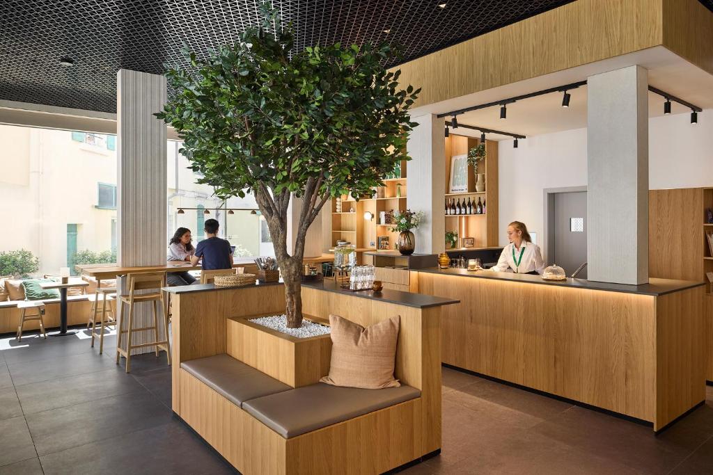 Base Geneva - Resim 11