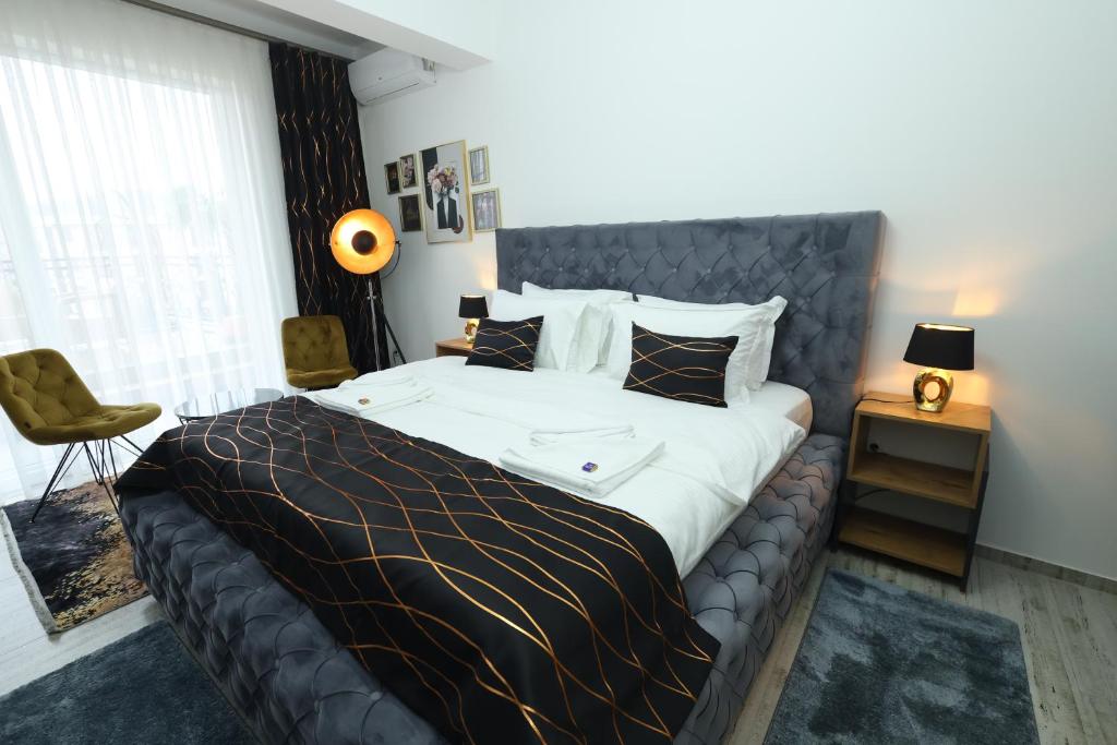 Golden Hill Palace - Chambre Double De Luxe Avec Balcon