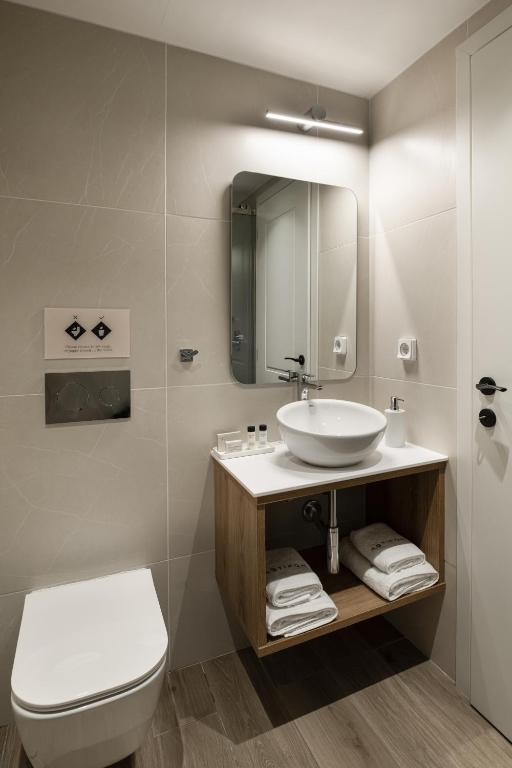 ASTIKON Xenofontos Suites - 6