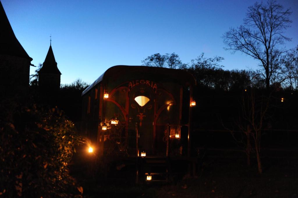 Fotografie z fotogalerie ubytování B&B Le Manoir d'Ange v destinaci Ferrières