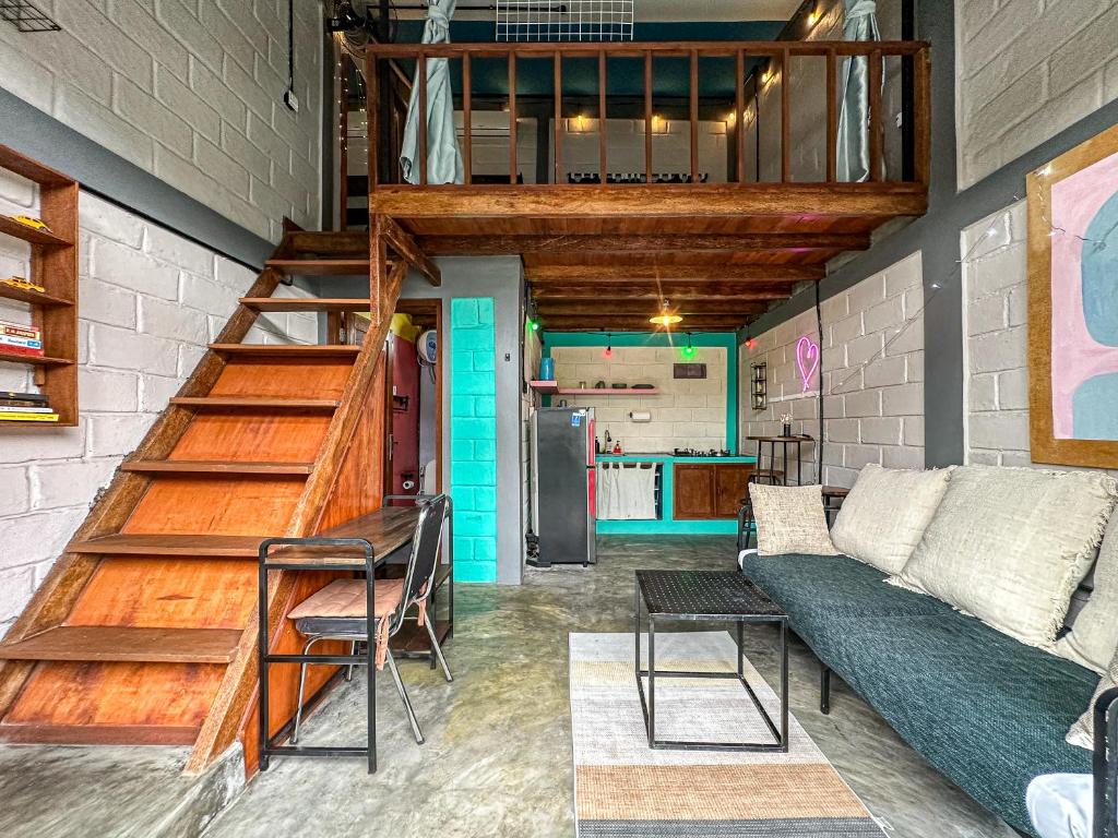 Curated visual reference: Picture Idea: Creative 1Br Mezzanine Loft With Shared Pool Gym And Private