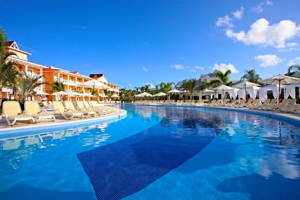 Bahia Principe Escape Aquamarine - Adults Only - All Inclusive photo
