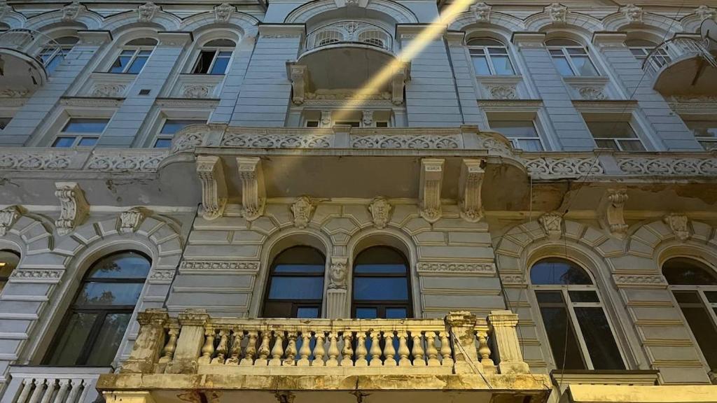 Apartments in the historic center of Odessa EVROPEISKA фото 5