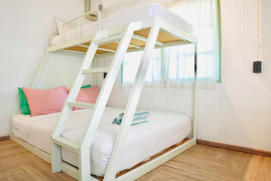 
Superior Family Room
