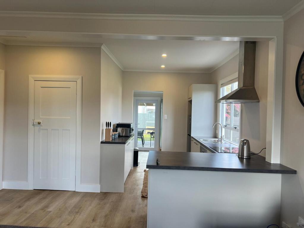 Cottage on Duke - Resim 12