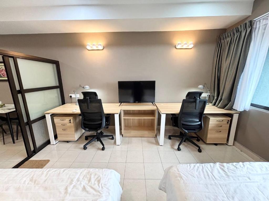 Workspace evidence from Cempaka Apartment by Easy Nap