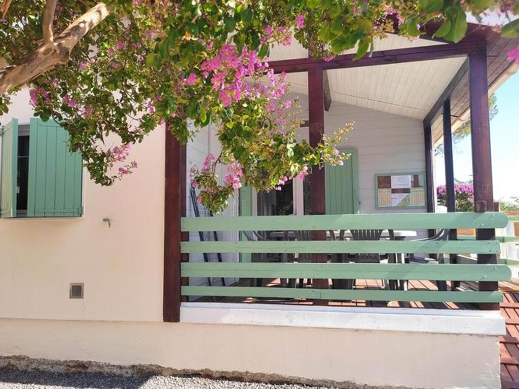 Μπαλκόνι ή βεράντα στο Gîte Prestige avec Terrasse, 3 Chambres, Anduze - API-1-52-540