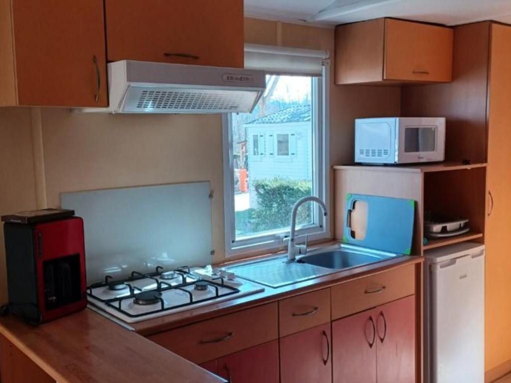 Mobil home de 27m² avec terrasse - 6 personnes - API-1-52-782, Ur ...