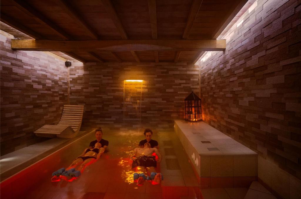 Hostia v ubytovaní Villa Hotel Valle Del Marta Resort