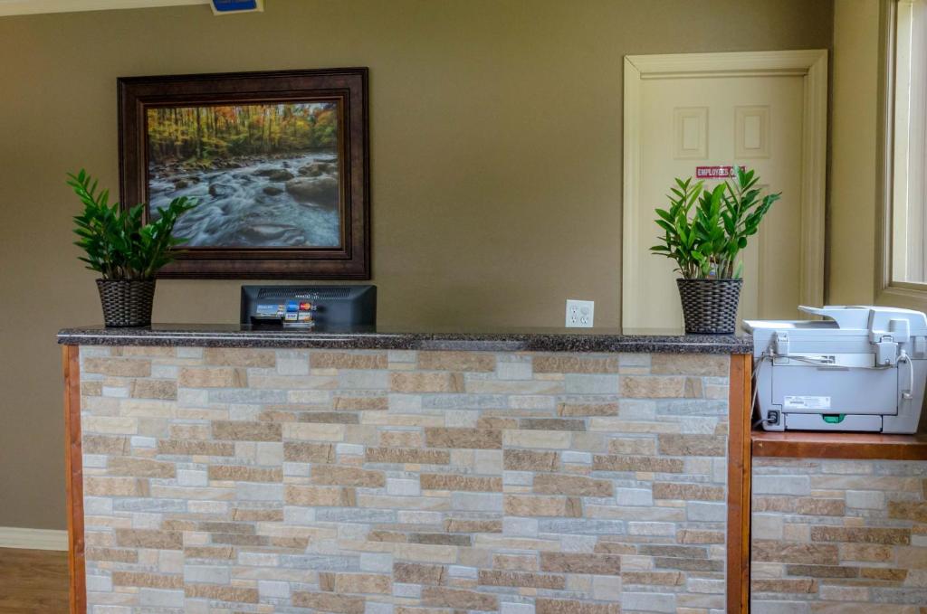 Relax Inn - Bryson City photo