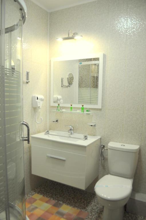 Koupelna v ubytování Hotel Evia