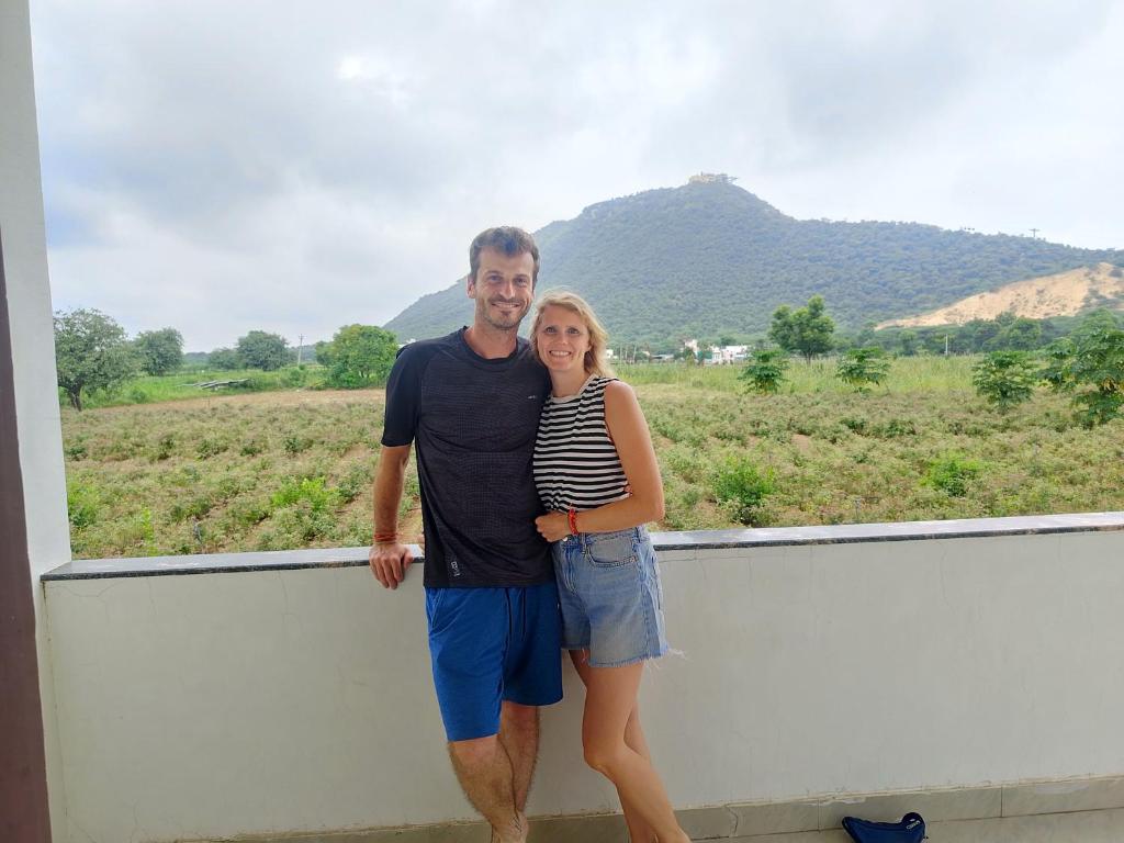 Nespecifikovaný výhled na hory nebo výhled na hory při pohledu z hotelu