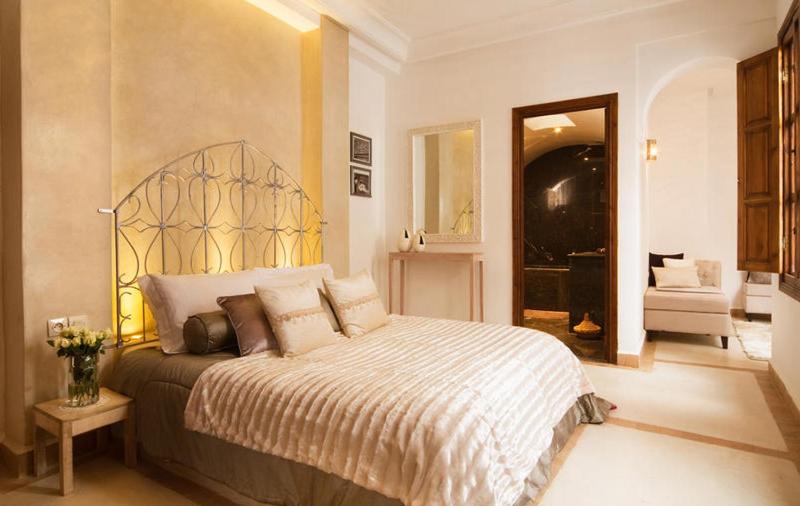 Postel nebo postele na pokoji v ubytování Riad Chayma Marrakech