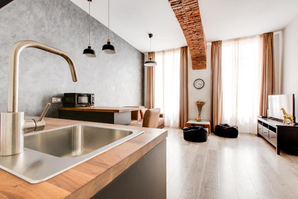 Lovely Apartments Heart of Prague - 11