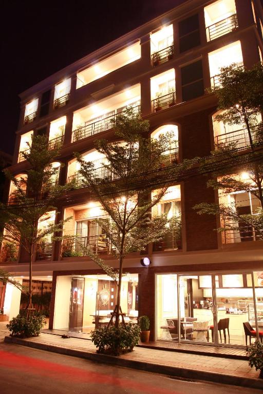 Mirth Sathorn Hotel - Resim 5