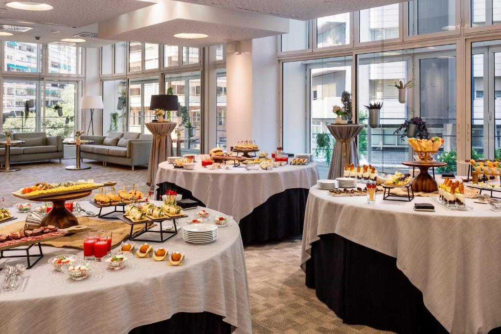 Melia Barcelona Sarriá - Resim 11