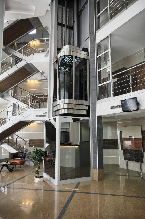 Hotel Zeder Garni - Resim 9