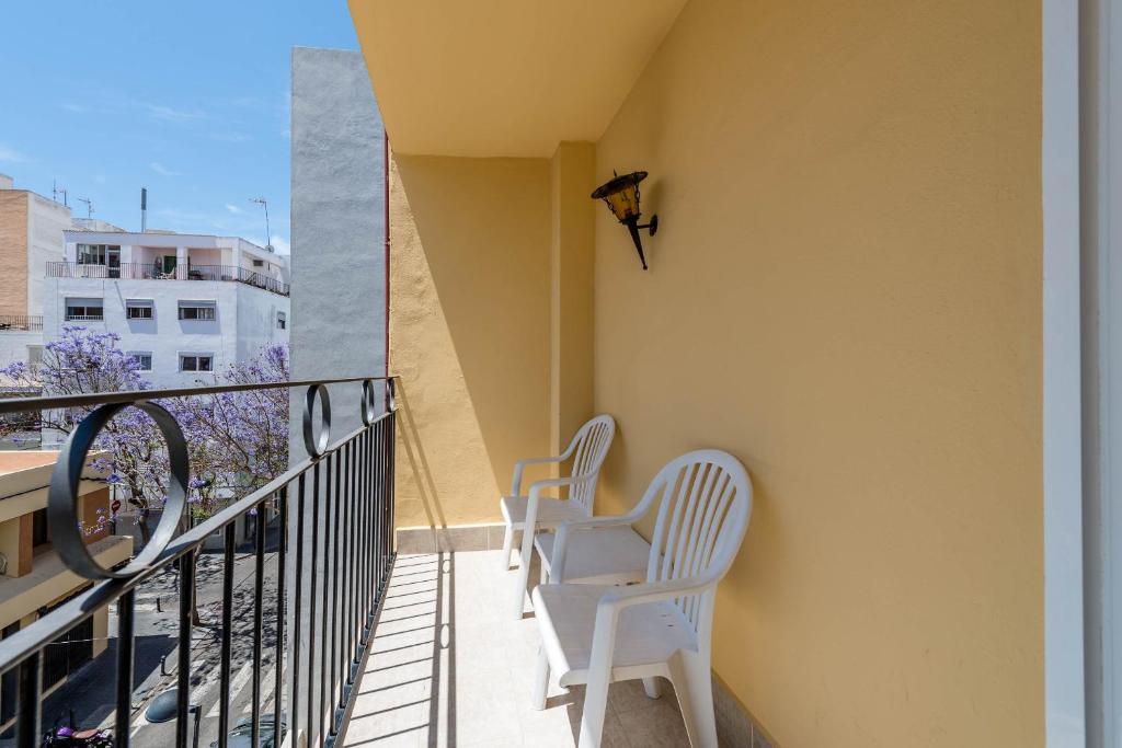 Balkón nebo terasa v ubytování Hostal Residencia Europa Punico