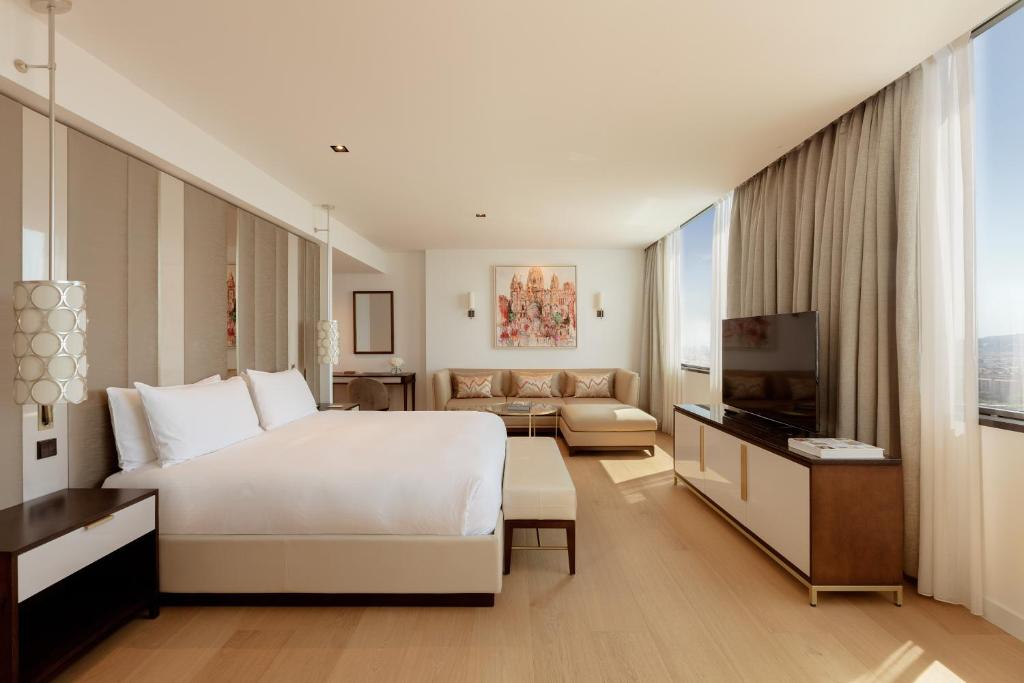 
Red Level Presidential One Bedroom Suite
