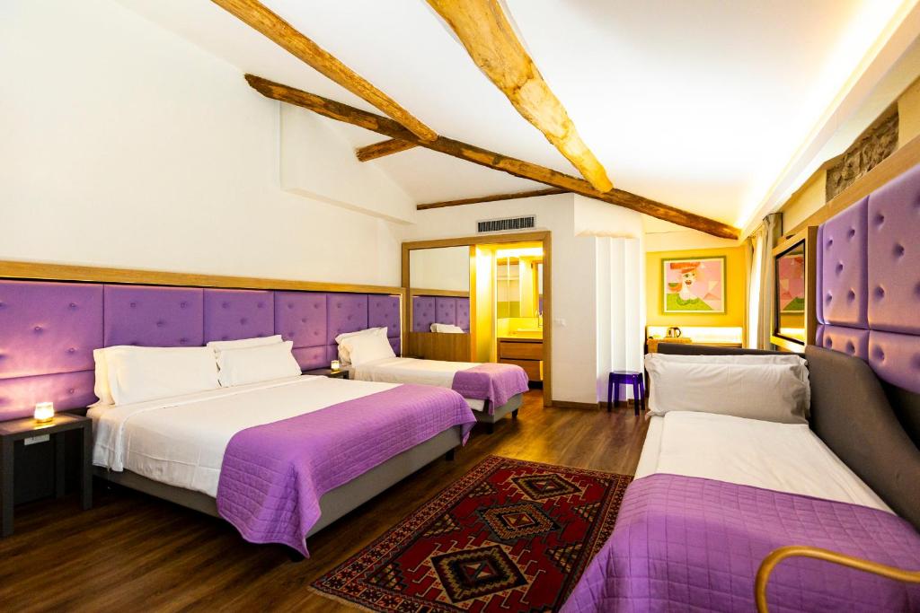 Hotel Corona