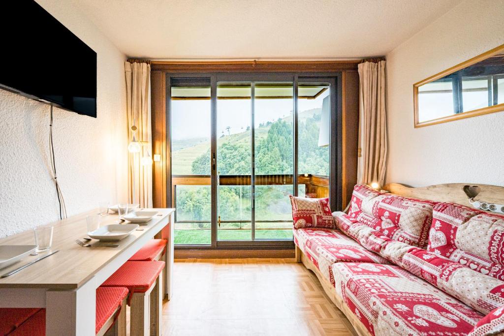 Posezení v ubytování Altitude Soyouz - Studio avec vue