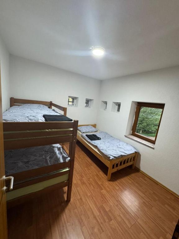 Kulla Guest House - Triple Room