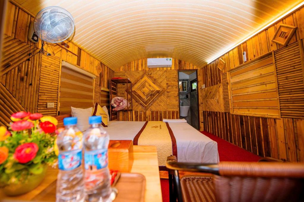 Xuan Son Lakeside Bungalow - 19