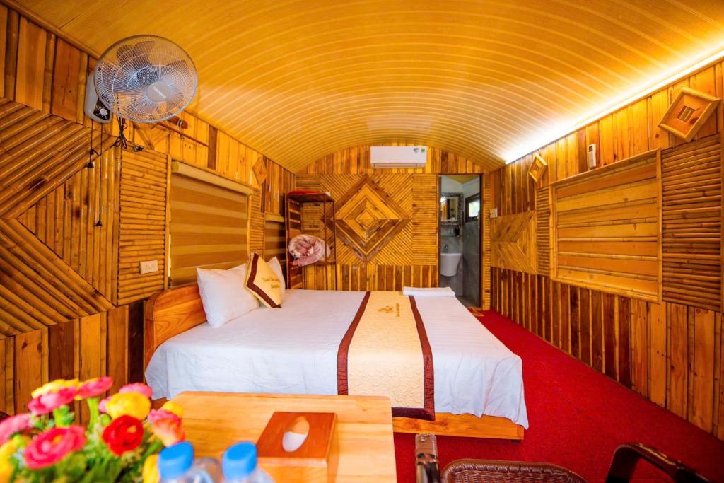 Xuan Son Lakeside Bungalow - 17