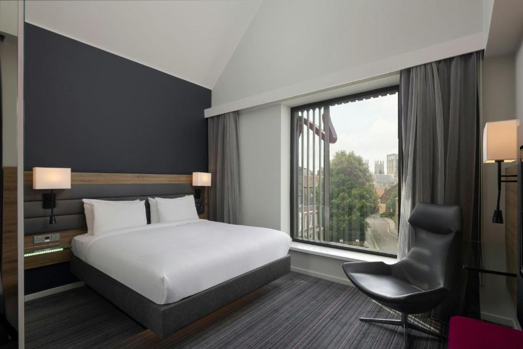 Moxy York - Resim 38