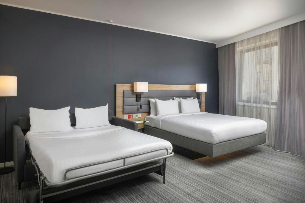 Moxy York - Resim 34