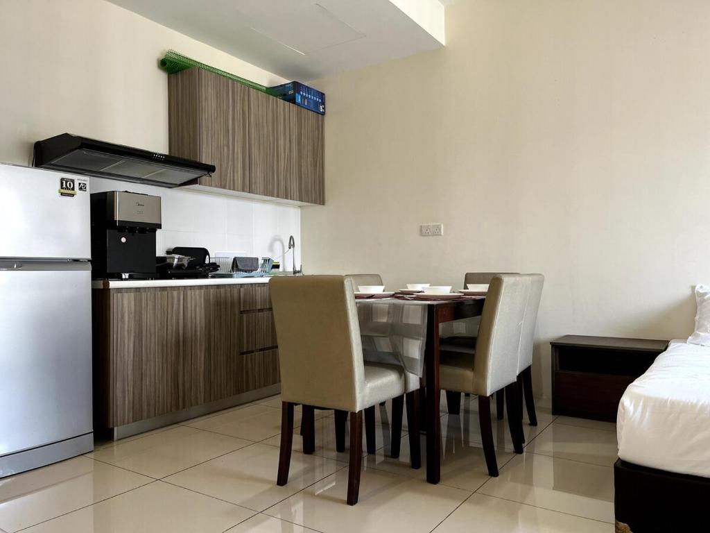 Dapur atau dapur kecil di Swiss Garden Residence Kuantan by Iconique