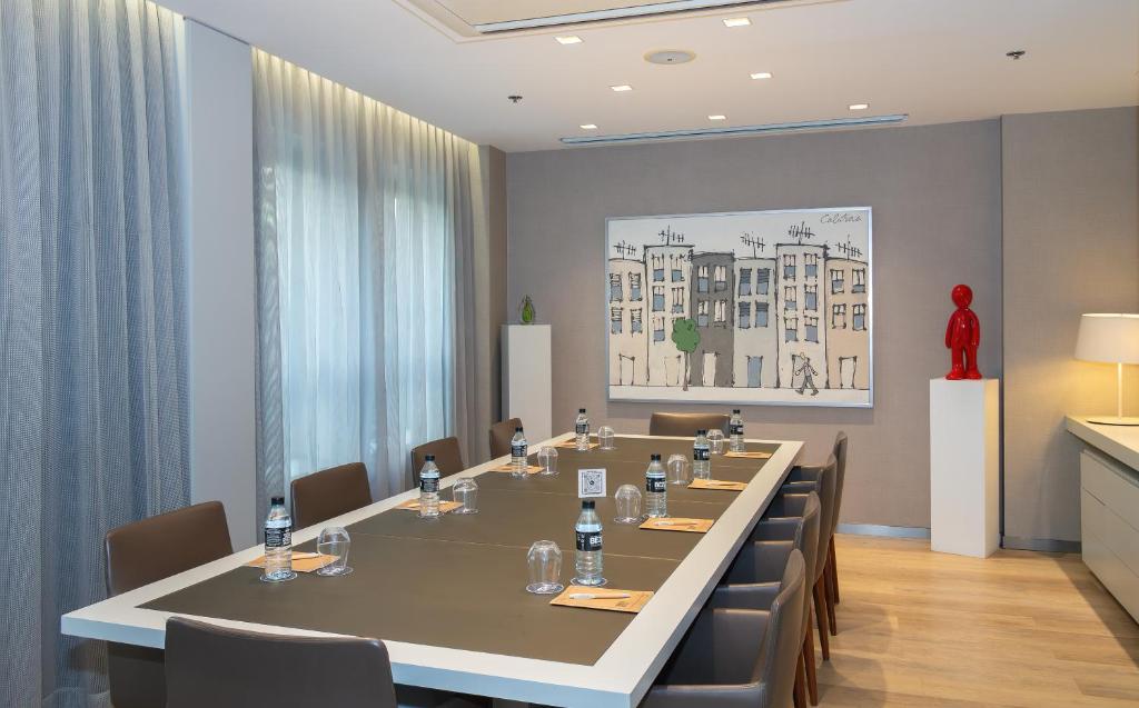 SH Colón Valencia - Resim 35