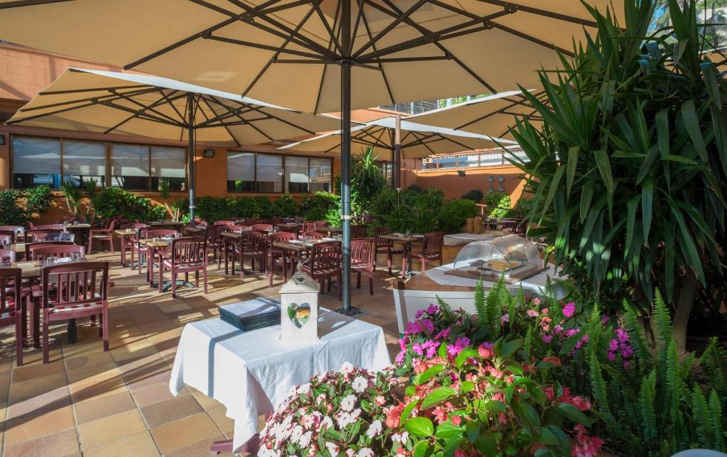 Restaurace v ubytování Rosamar & Spa 4*s
