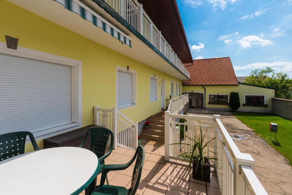 Balkón nebo terasa v ubytování Gästehaus - Doris - Wenzl