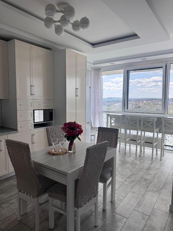 Отели: Apartments in VODOGRAY Residential Complex Краєвид і охайність захоплюють дух!, Черновцы