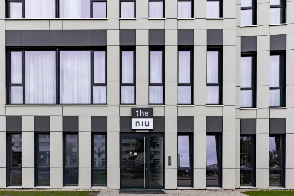 Holiday Inn - the niu, Pax Berlin Airport by IHG - Resim 20