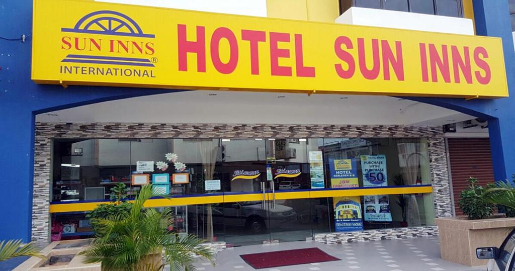 Sijil, anugerah, tanda atau dokumen lain yang dipamerkan di Sun Inns Hotel Sitiawan