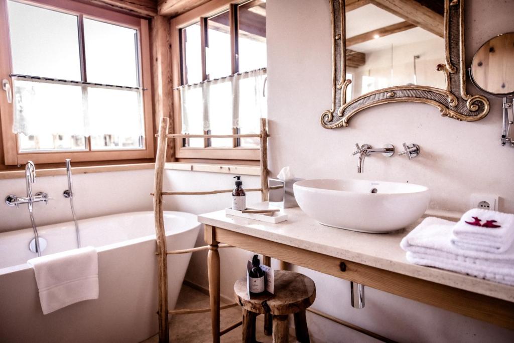 Kitzhof Mountain Design Resort - 11