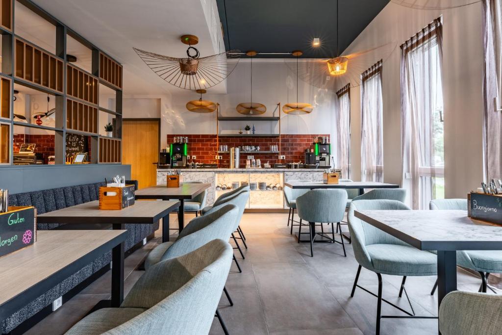 Holiday Inn - the niu, Pax Berlin Airport by IHG - Resim 35