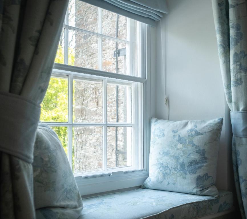 The Old Mill House - King Room With River View