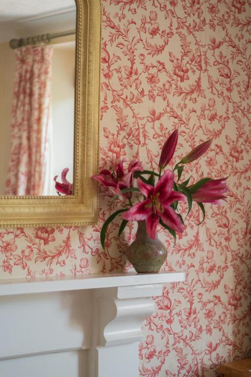The Old Mill House - Classic Double Room With Church View