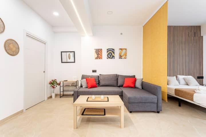 Torrefiel Charm Apartment