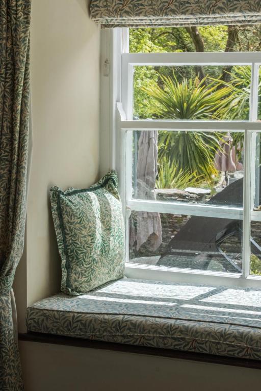 The Old Mill House - King Room With Garden View