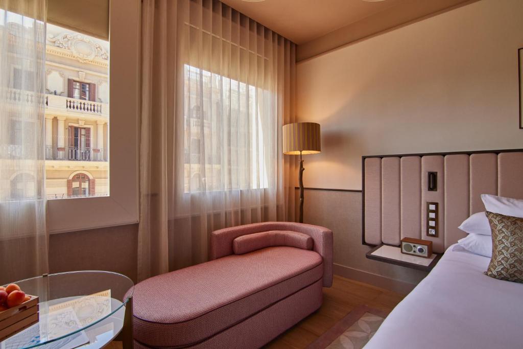 Grand Hotel Central, Small Luxury Hotels - Resim 41