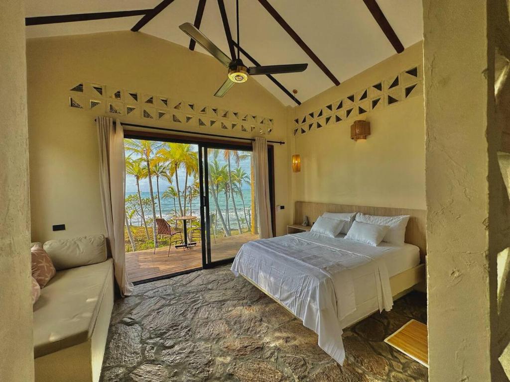 Postel nebo postele na pokoji v ubytování Villa 2 Altomar