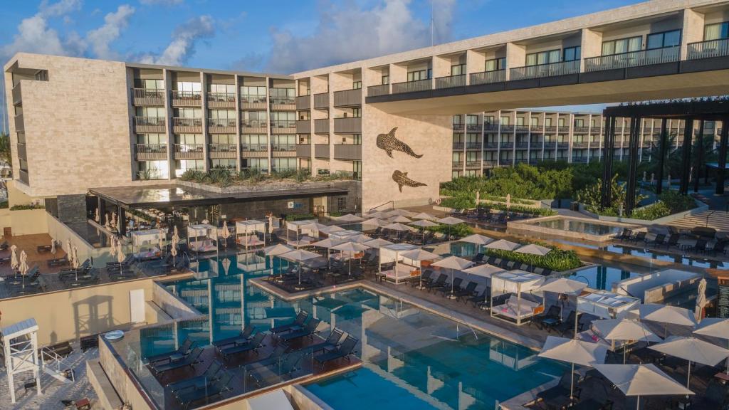 Grand Hyatt Playa del Carmen Resort - Housity
